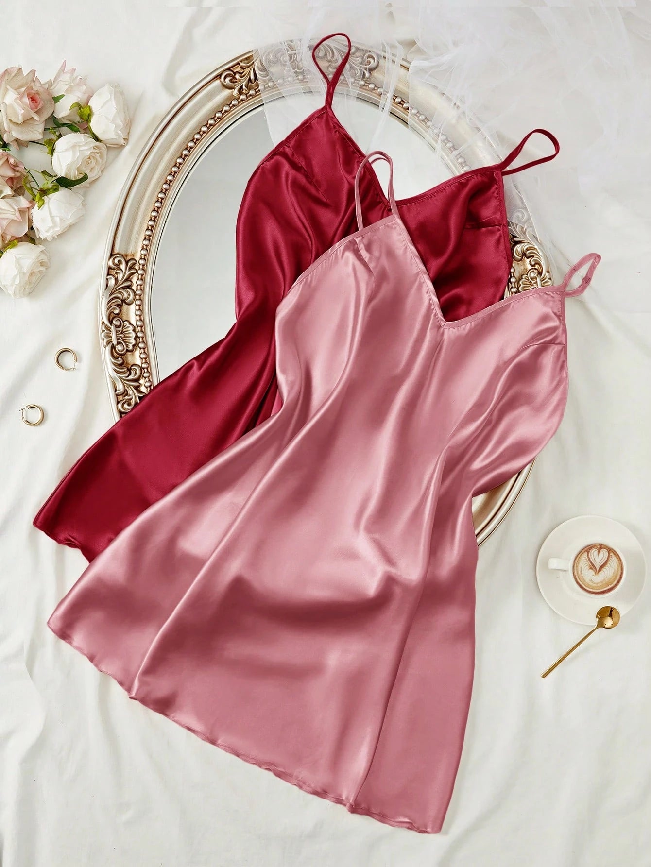 Kit com Duas Camisolas de Cetim Plus Size Curta
