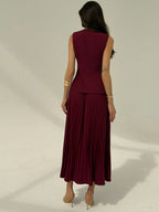 Conjunto Feminino Alfaiataria com Colete e Saia Plissada