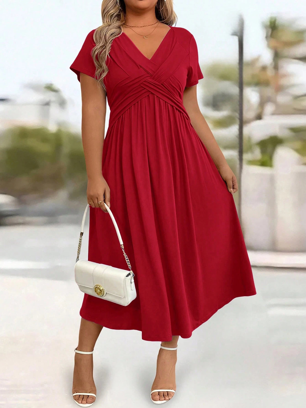 Vestido Plus Size Longo Soltinho Manga Curta com Bolso