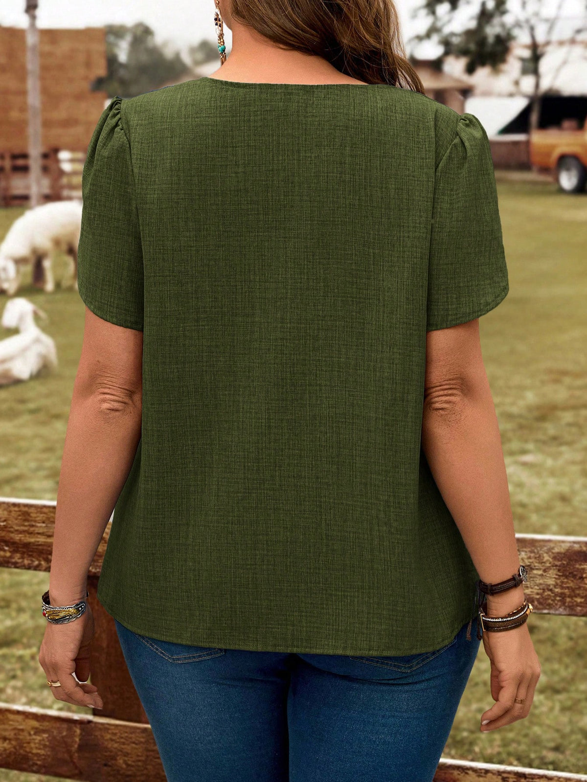 Blusa Manga Curta Plus Size de Linho
