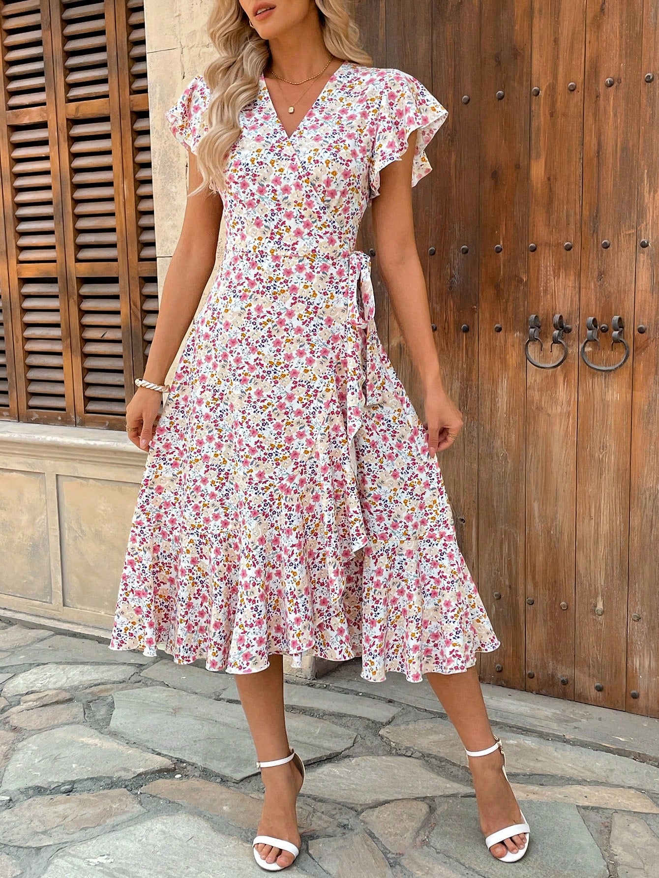 Vestido Midi Envelope Estampado com Flores