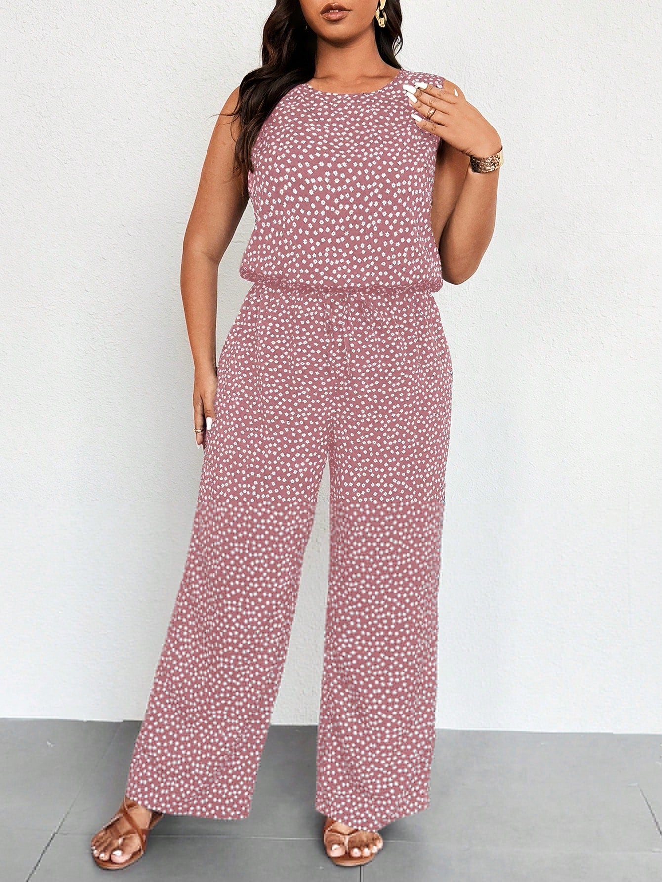 Macacão Plus Size Regata Floral Pantalona