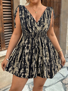 Macaquinho Plus Size Decote V Estampado