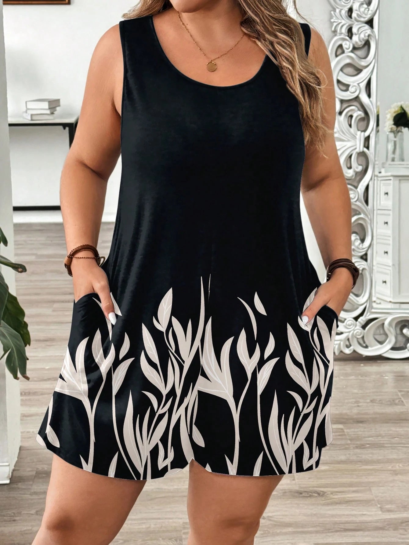 Macaquinho Plus Size Regata Soltinho Estampa Floral
