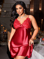 Camisola Plus Size de Cetim com Costas Abertas em Renda