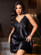 Camisola Plus Size de Cetim com Costas Abertas em Renda