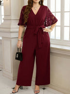 Macacão Plus Size Elegante de Renda para Festa