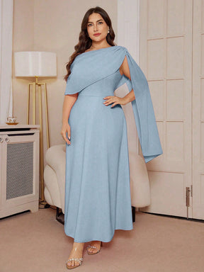 Vestido para Casamento Plus Size Longo Assimétrico
