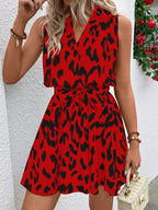 Vestido Curto Regata Estampado com Cinto