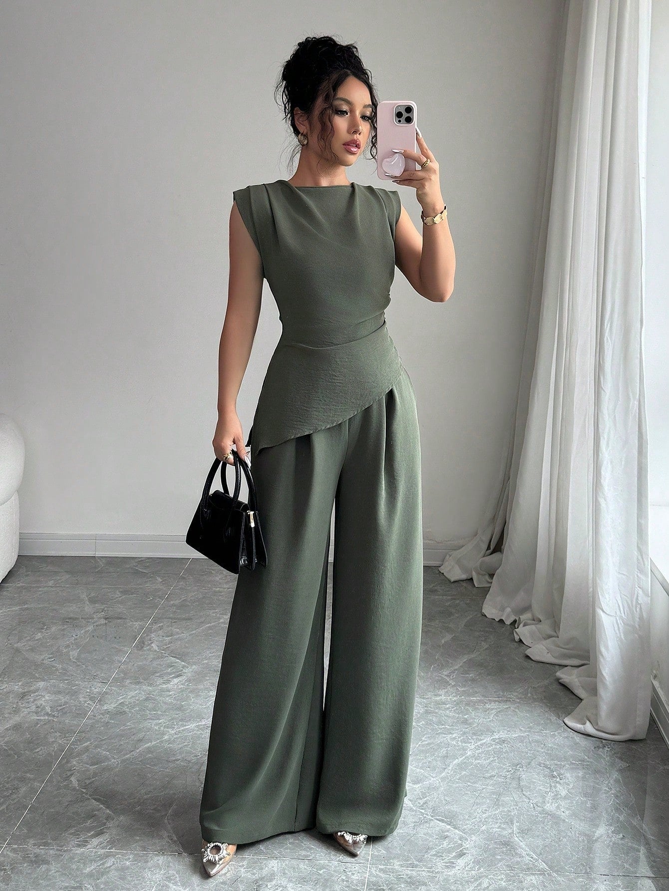 Conjunto Feminino Blusa Sem Decote e Calça Pantalona 