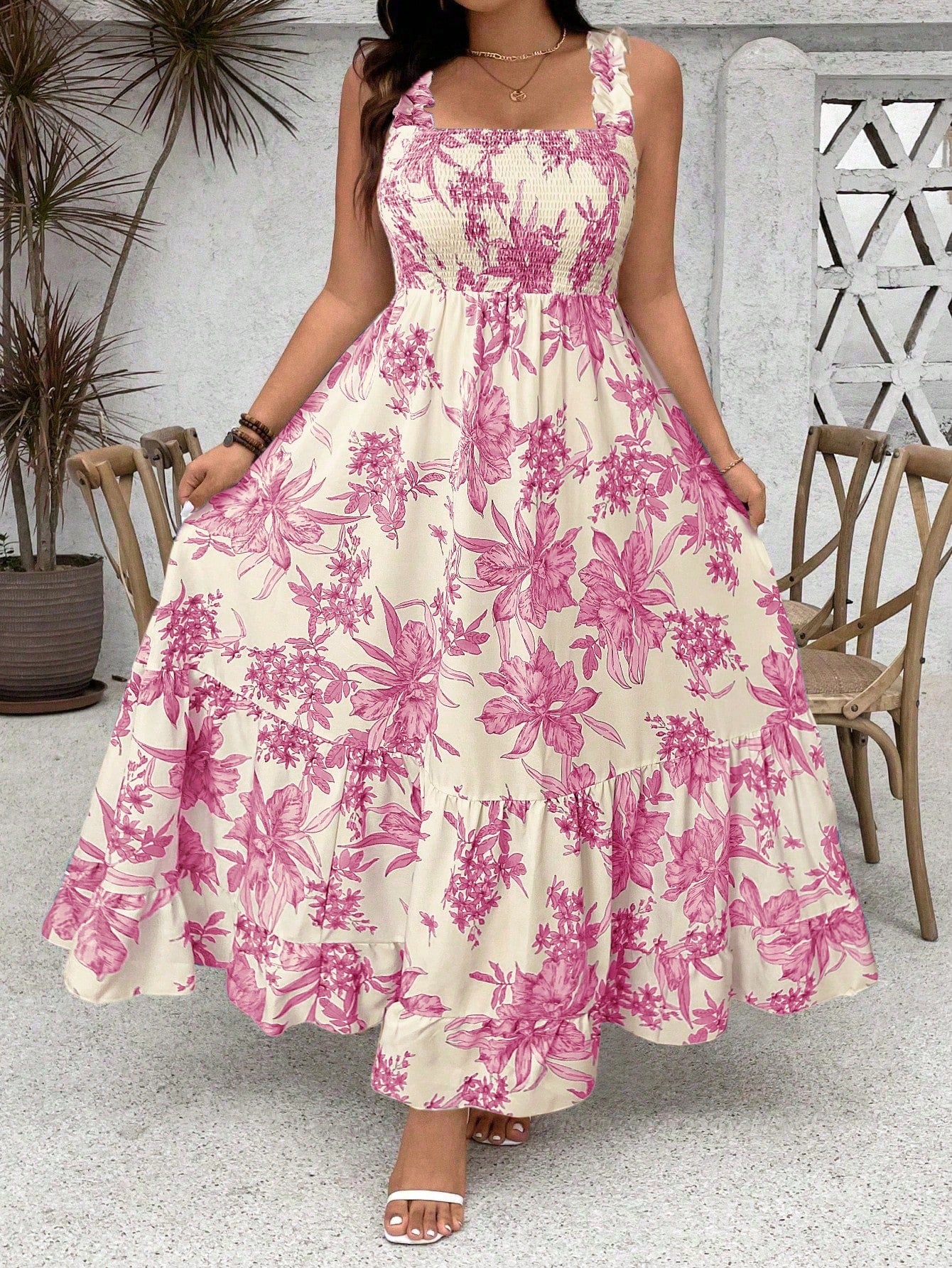 Vestido Longo Plus Size Soltinho Estampado com Babado na Barra