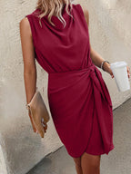 Vestido Curto Feminino Sem Manga Gola Boba 