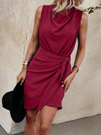 Vestido Curto Feminino Sem Manga Gola Boba 