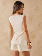 SHEIN BAE Conjunto de duas peças com blazer colete sem mangas de gola quadrada branco e abricó e shorts saia mini branca, adequado para praia, férias, brunch, convidado de casamento, conjunto de terno, conjunto branco de duas peças
