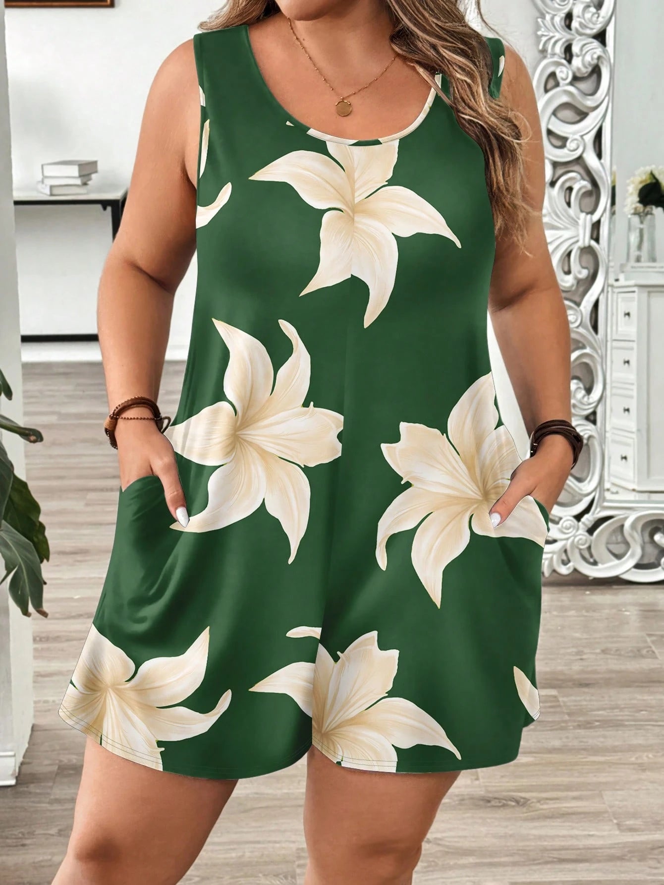 Macaquinho Plus Size Regata Soltinho Estampa Floral