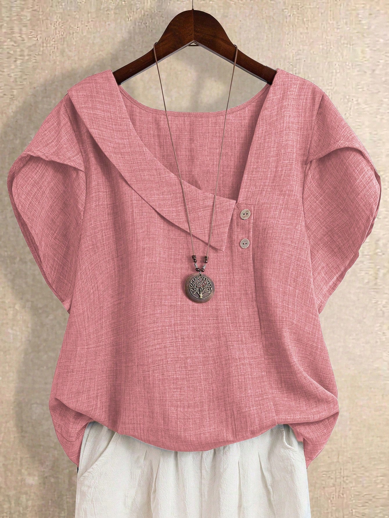 Blusa Manga Curta Plus Size Decote Assimétrico