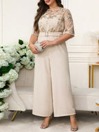 Macacão Plus Size Elegante com Cinto e Manga Bordada