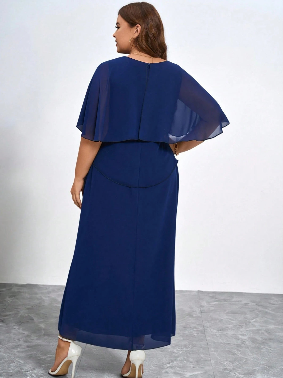 Vestido Plus Size Social Longo Festa Chiffon em Camadas