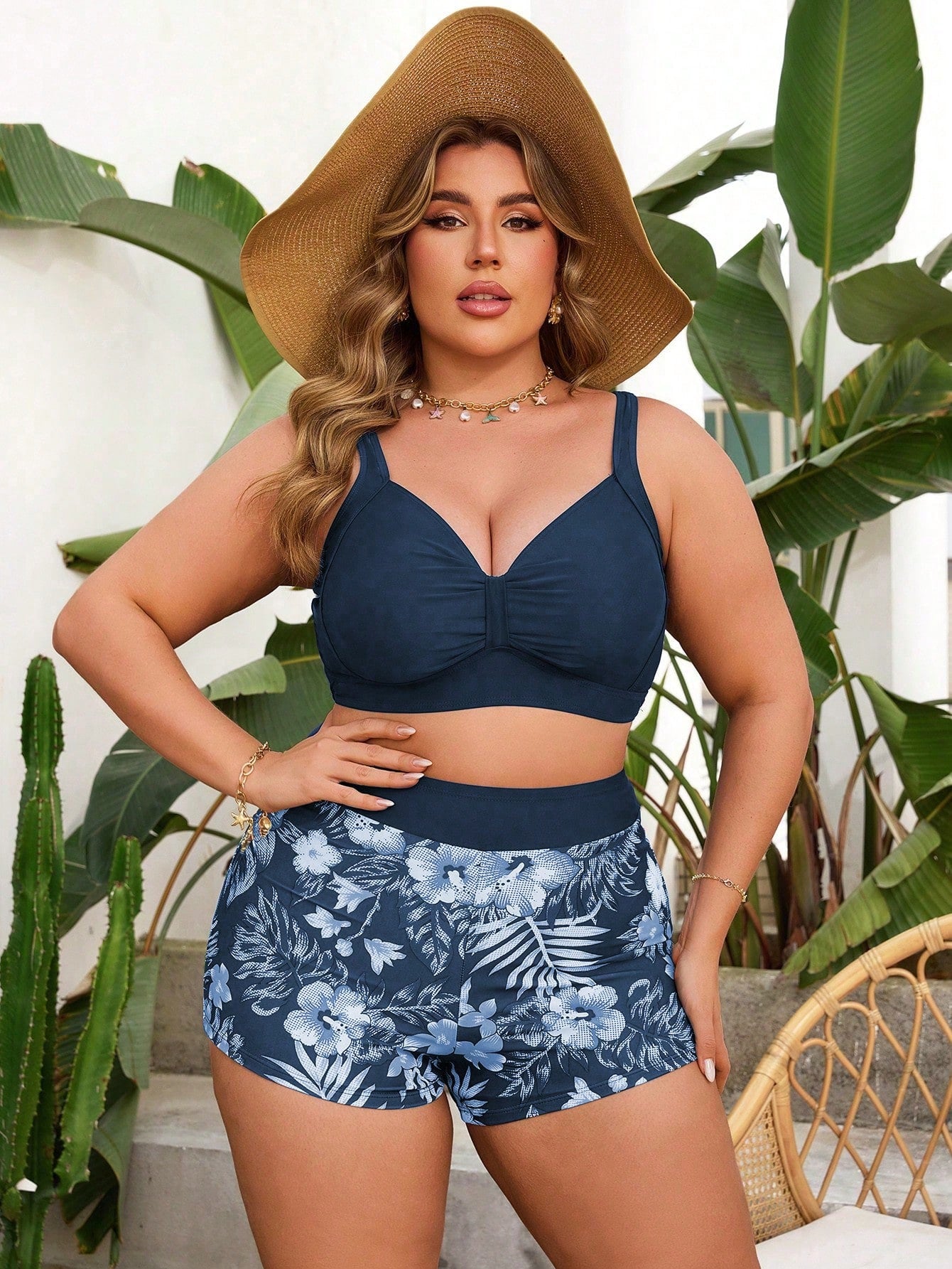 Biquíni Plus Size com Shortinho Estampado