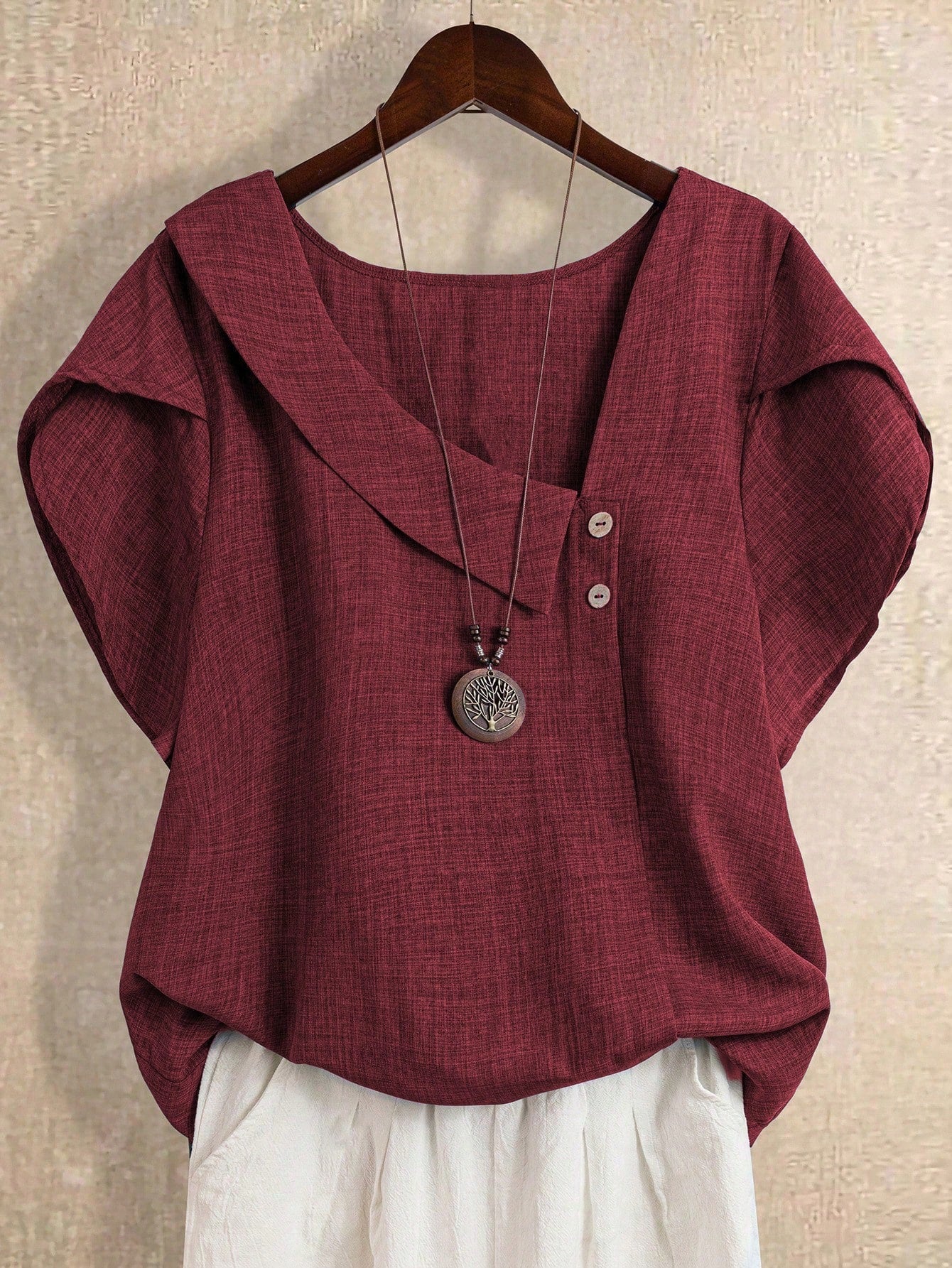 Blusa Manga Curta Plus Size Decote Assimétrico