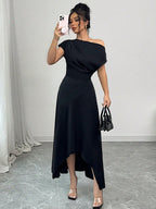 Vestido Feminino Midi de Festa Ombro e Bainha Assimétrica 