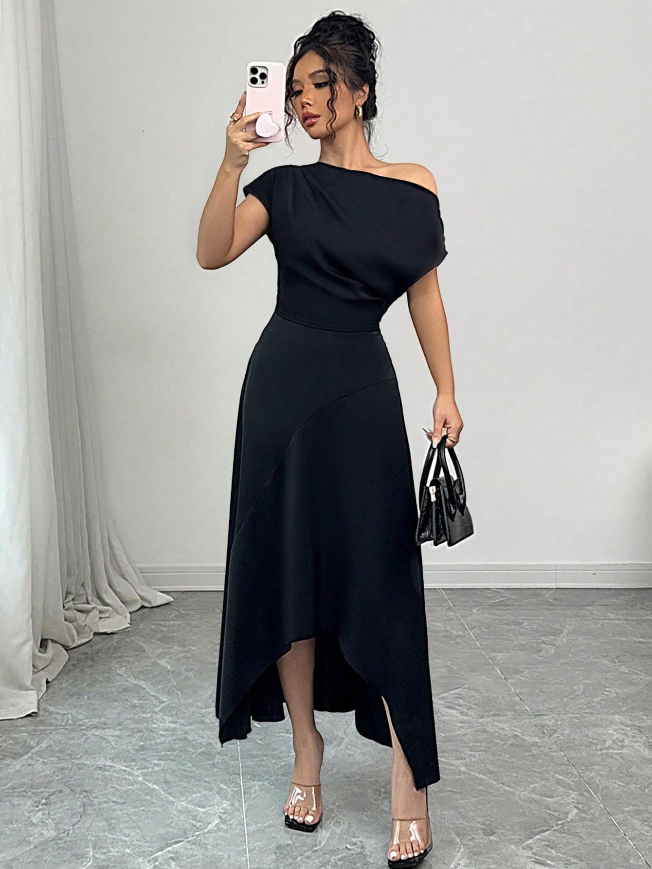 Vestido Feminino Midi de Festa Ombro e Bainha Assimétrica 