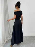 Vestido Feminino Midi de Festa Ombro e Bainha Assimétrica 