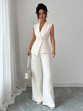 Conjunto Feminino de Alfaiataria Colete e Calça 