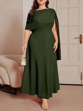 Vestido para Casamento Plus Size Longo Assimétrico