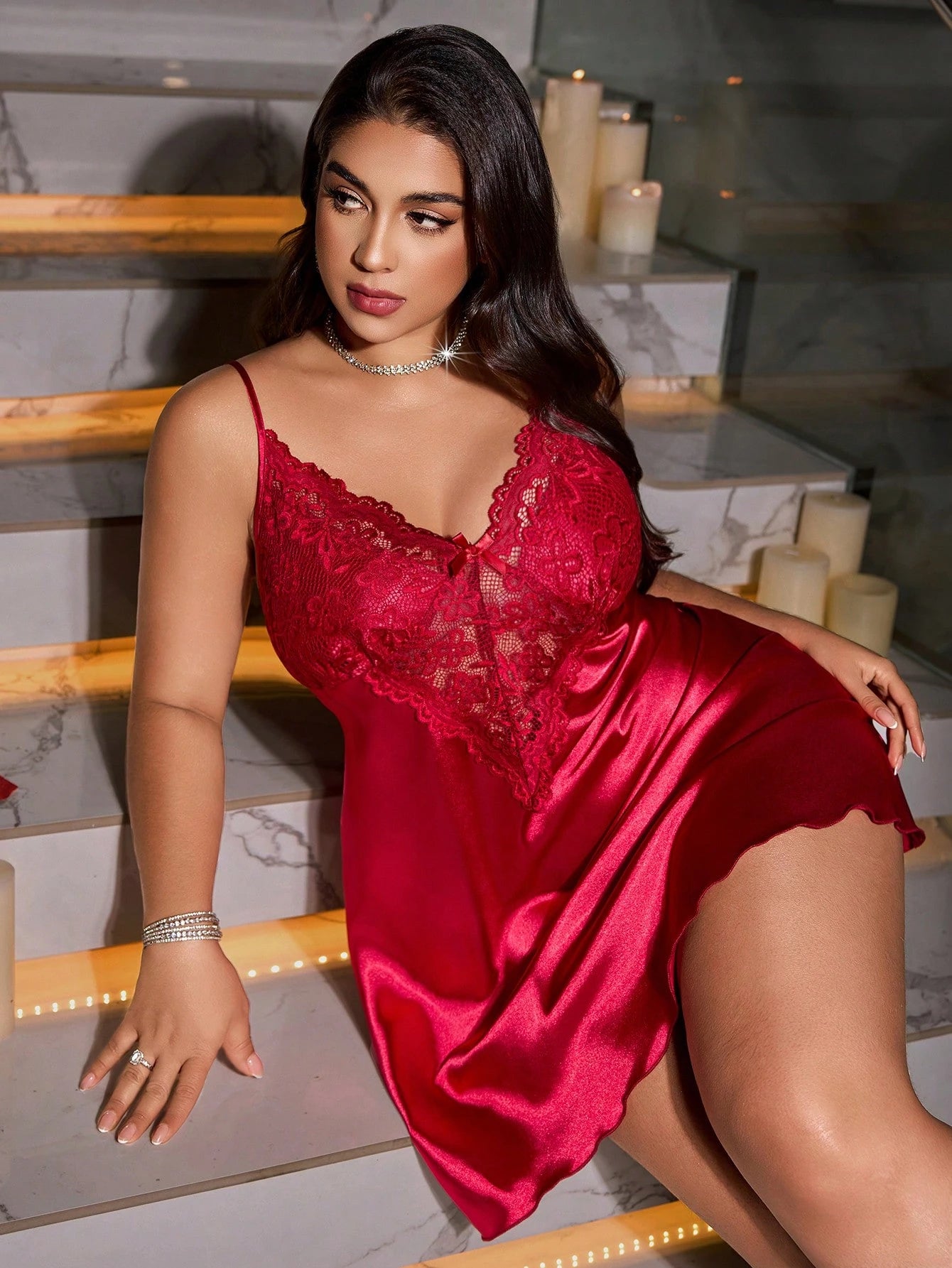 Camisola Sensual Plus Size de Cetim com Renda