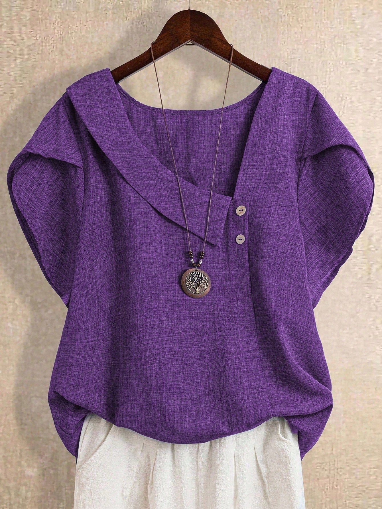 Blusa Manga Curta Plus Size Decote Assimétrico