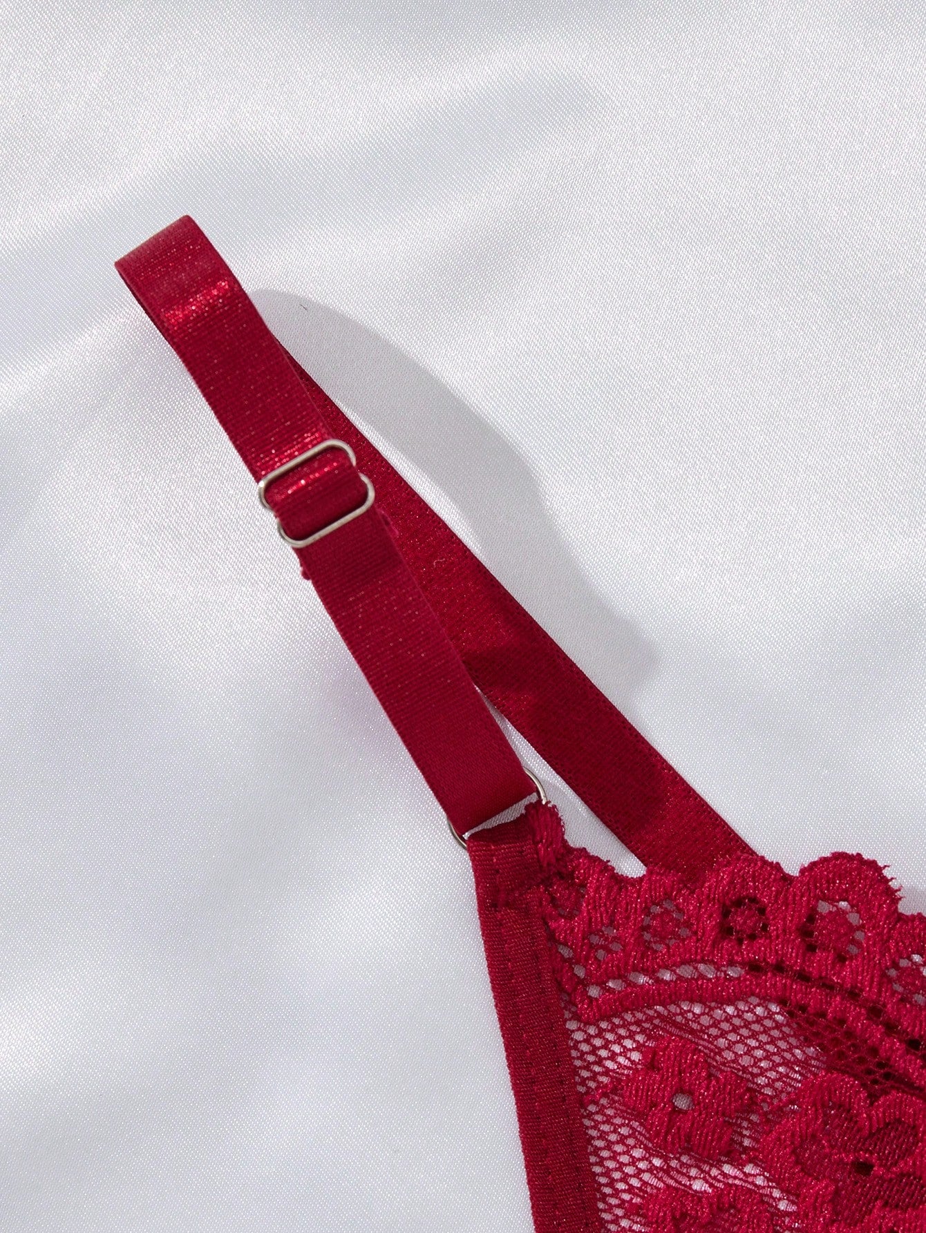 Camisola Feminina Sensual com Renda e Calcinha Combinando