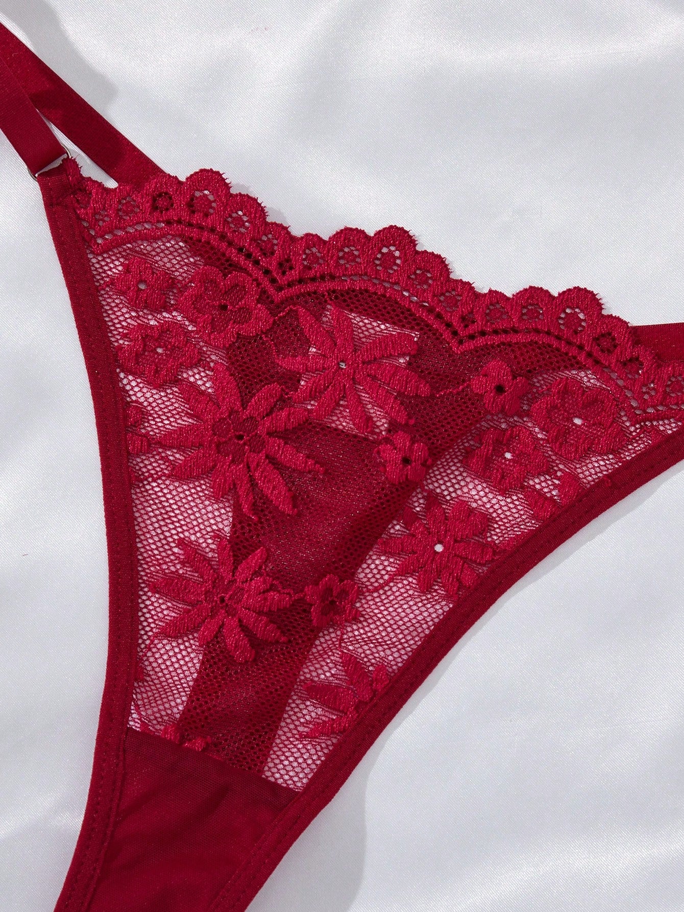 Camisola Feminina Sensual com Renda e Calcinha Combinando