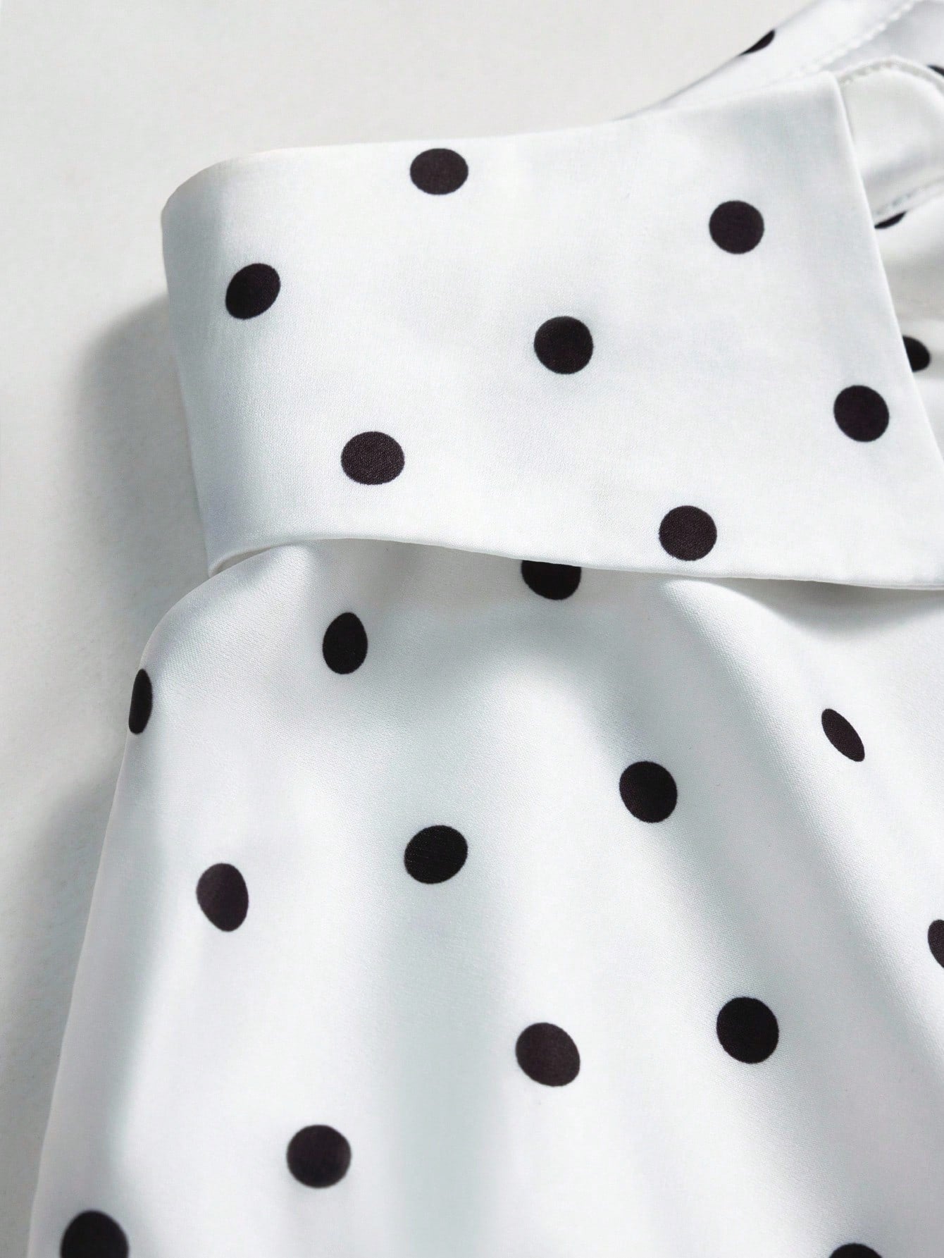 Camisa Feminina Plus Size Manga Longa Petit Poá 