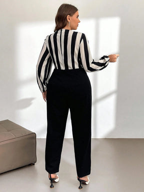 Macacão Plus Size Feminino Listrado Manga Comprida