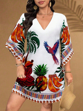 Vestido Curto Plus Size Meia Manga Estampa Tropical