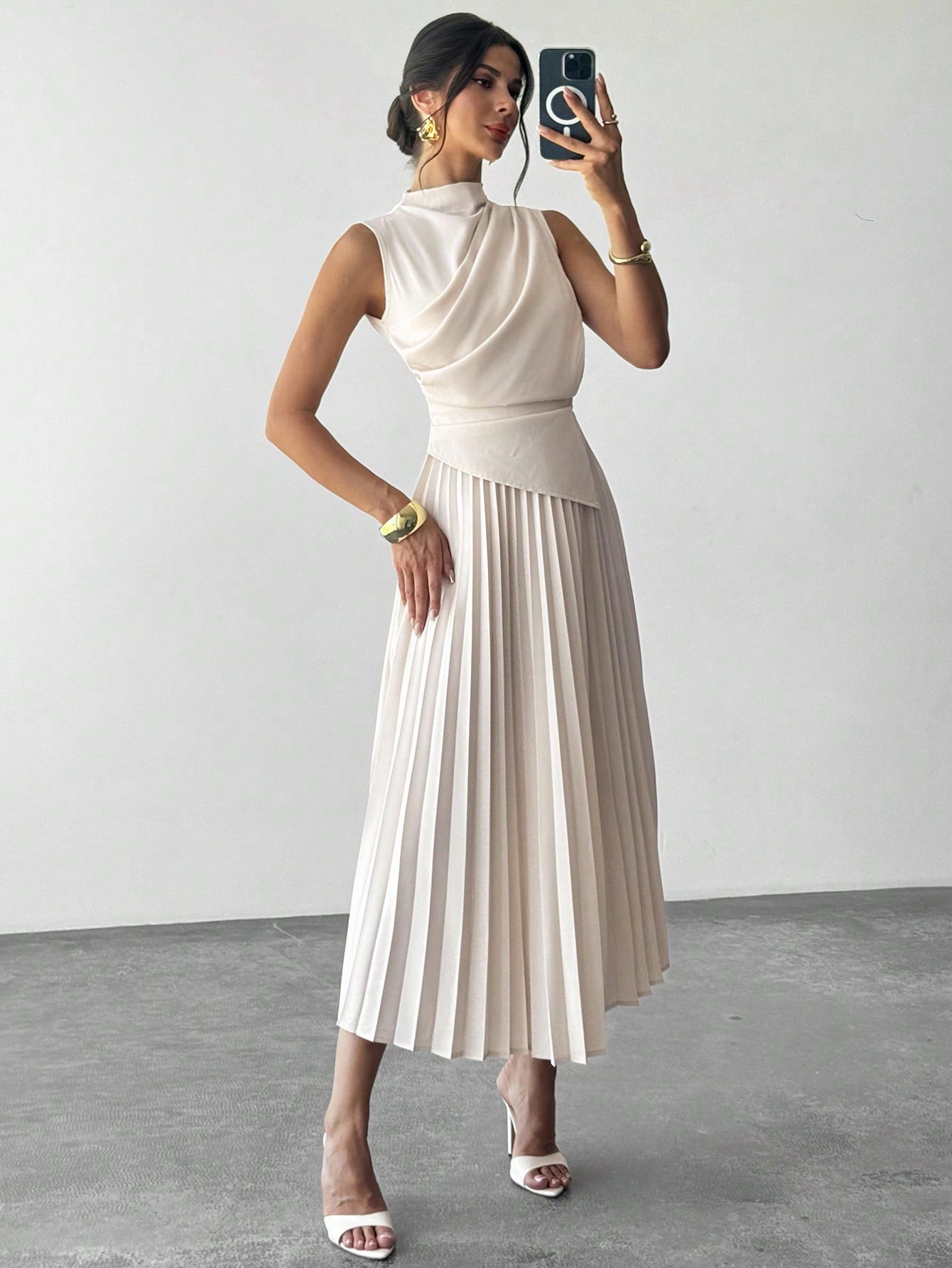 Vestido Midi Elegante Plissado Feminino Sem Mangas