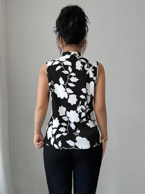 Regata Social Feminina Elegante com Flores