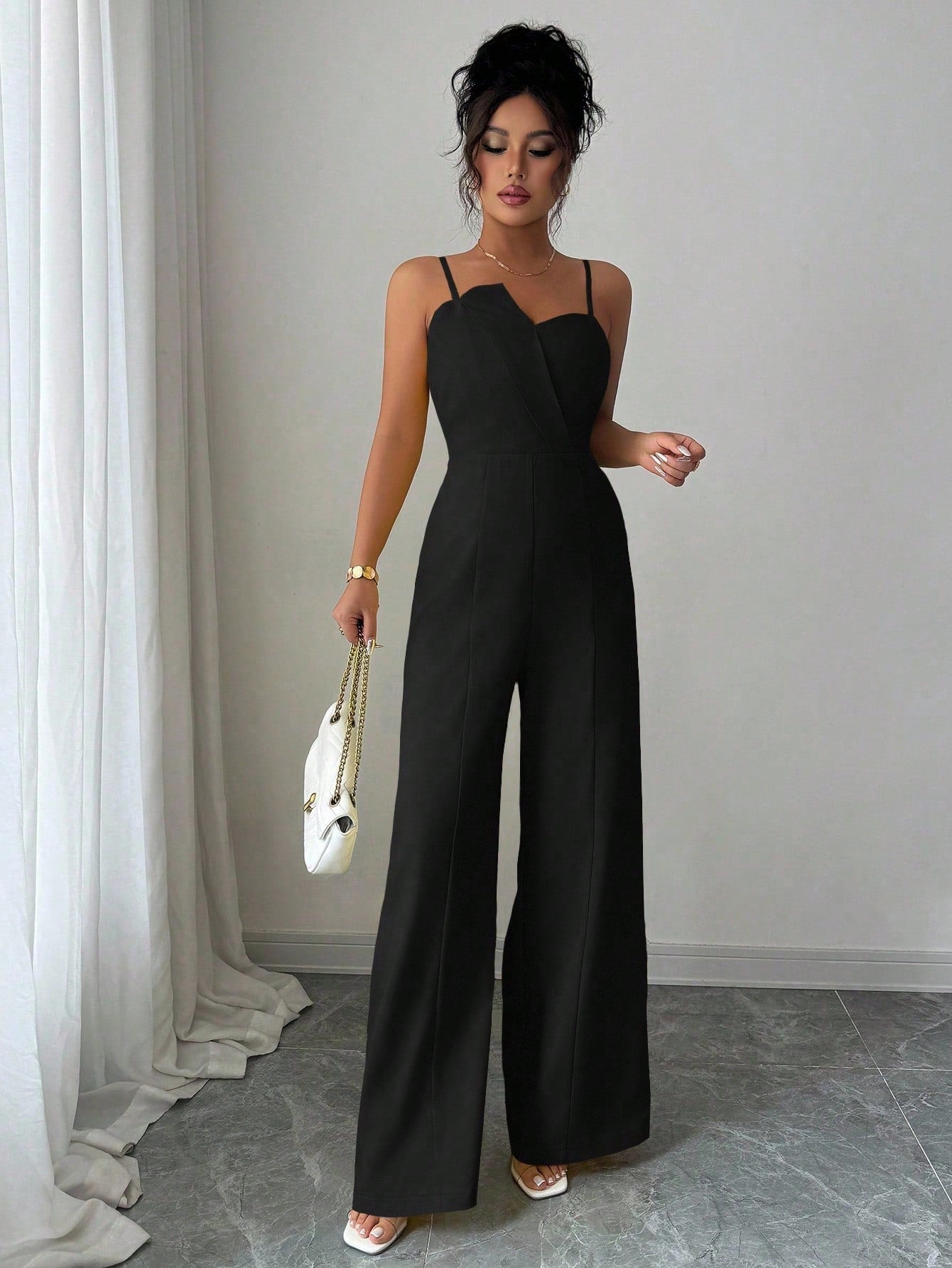 Macacão Elegante Feminino com Alça Fina