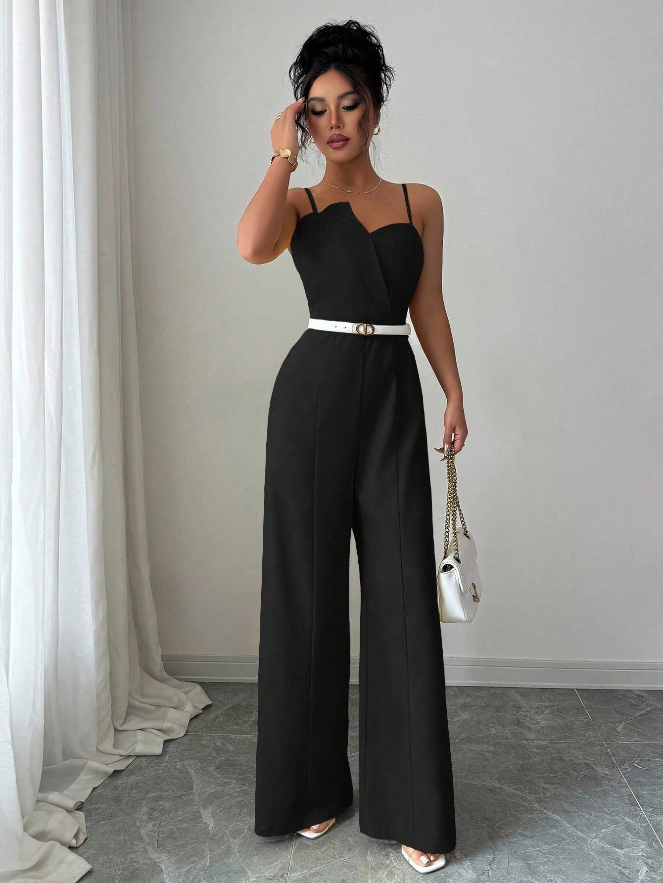 Macacão Elegante Feminino com Alça Fina