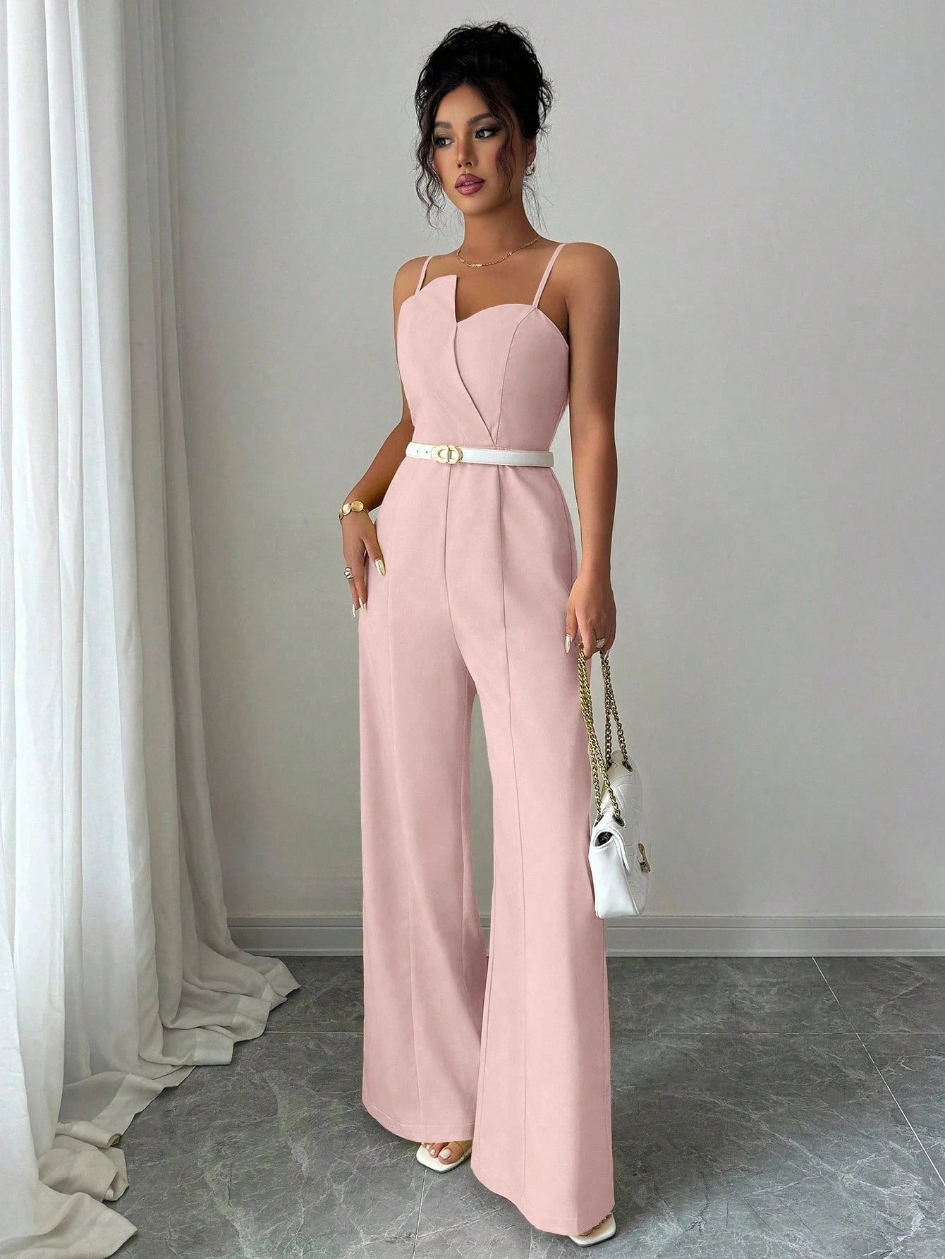 Macacão Elegante Feminino com Alça Fina
