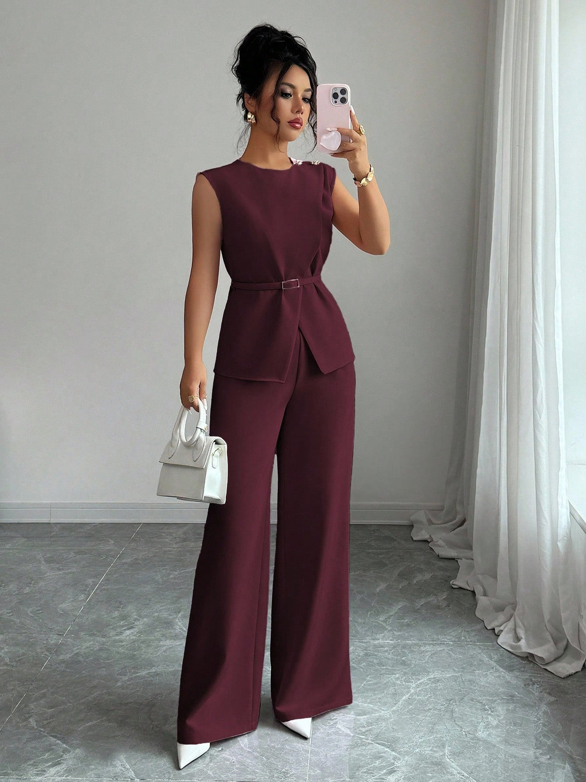Elenzga Conjunto Elegante de Escritório/Casual para Mulheres, Composto por Camisa com Colarinho, Fivela de Metal Ajustável no Ombro, Bainha Assimétrica e Camadas, Combinada com Calça Larga de Perna Solta, 2 Peças, Primavera/Verão
