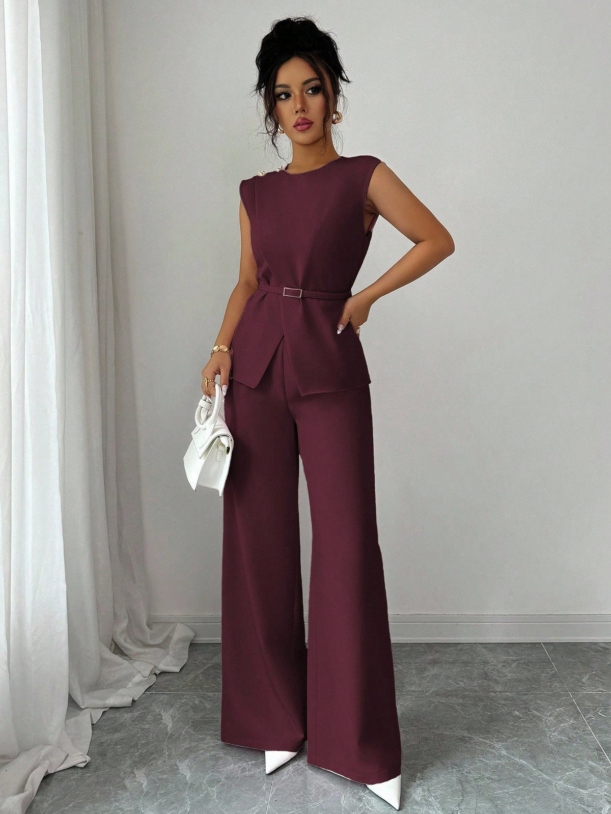 Elenzga Conjunto Elegante de Escritório/Casual para Mulheres, Composto por Camisa com Colarinho, Fivela de Metal Ajustável no Ombro, Bainha Assimétrica e Camadas, Combinada com Calça Larga de Perna Solta, 2 Peças, Primavera/Verão