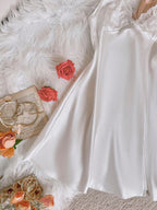 Kit com Três Camisola de Cetim Feminina Sexy Bordada em Renda