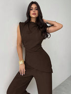 Conjunto Feminino Elegante com Blusa Assimétrica e Calça Pantalona