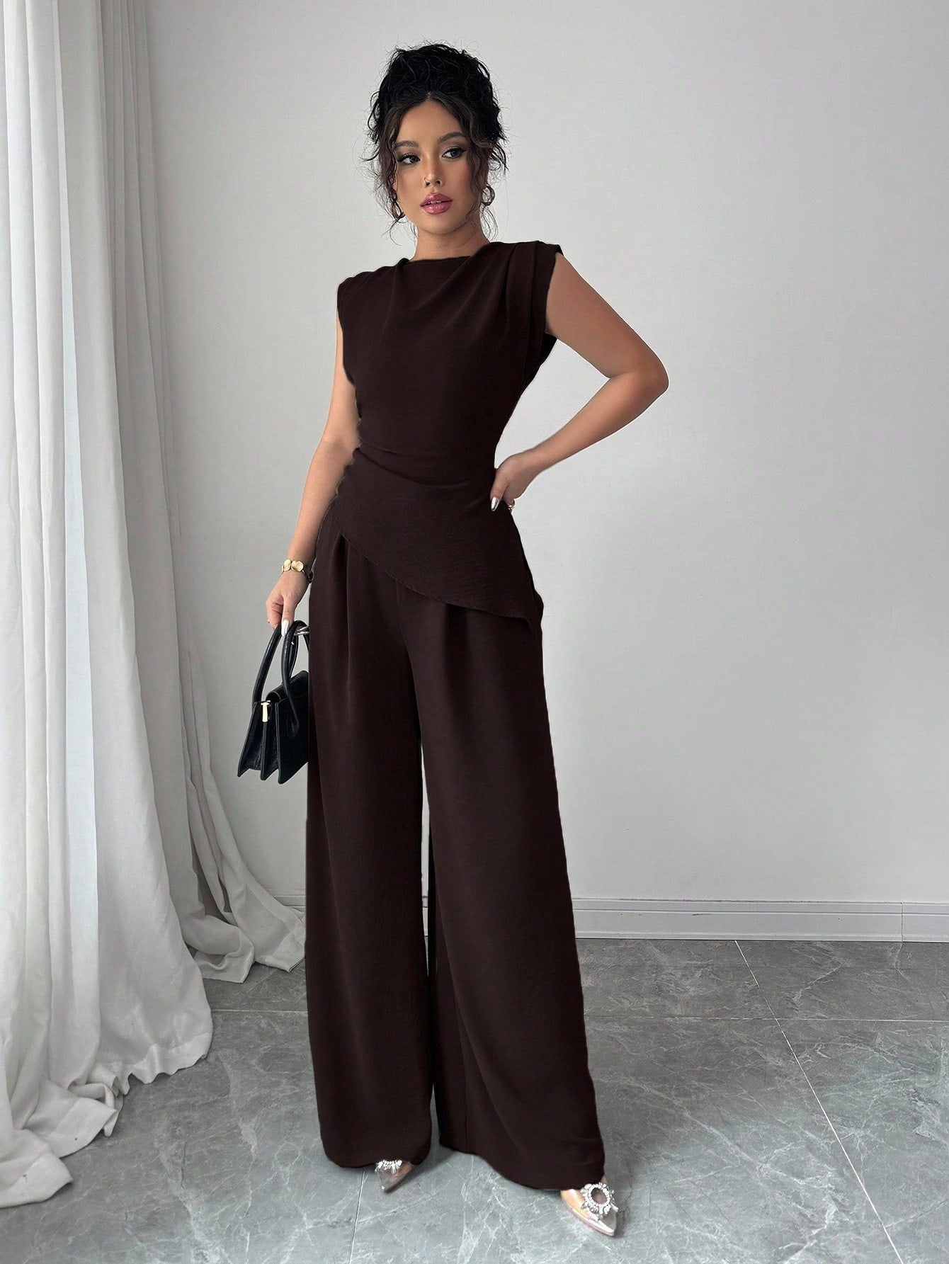 Conjunto Feminino Blusa Sem Decote e Calça Pantalona 