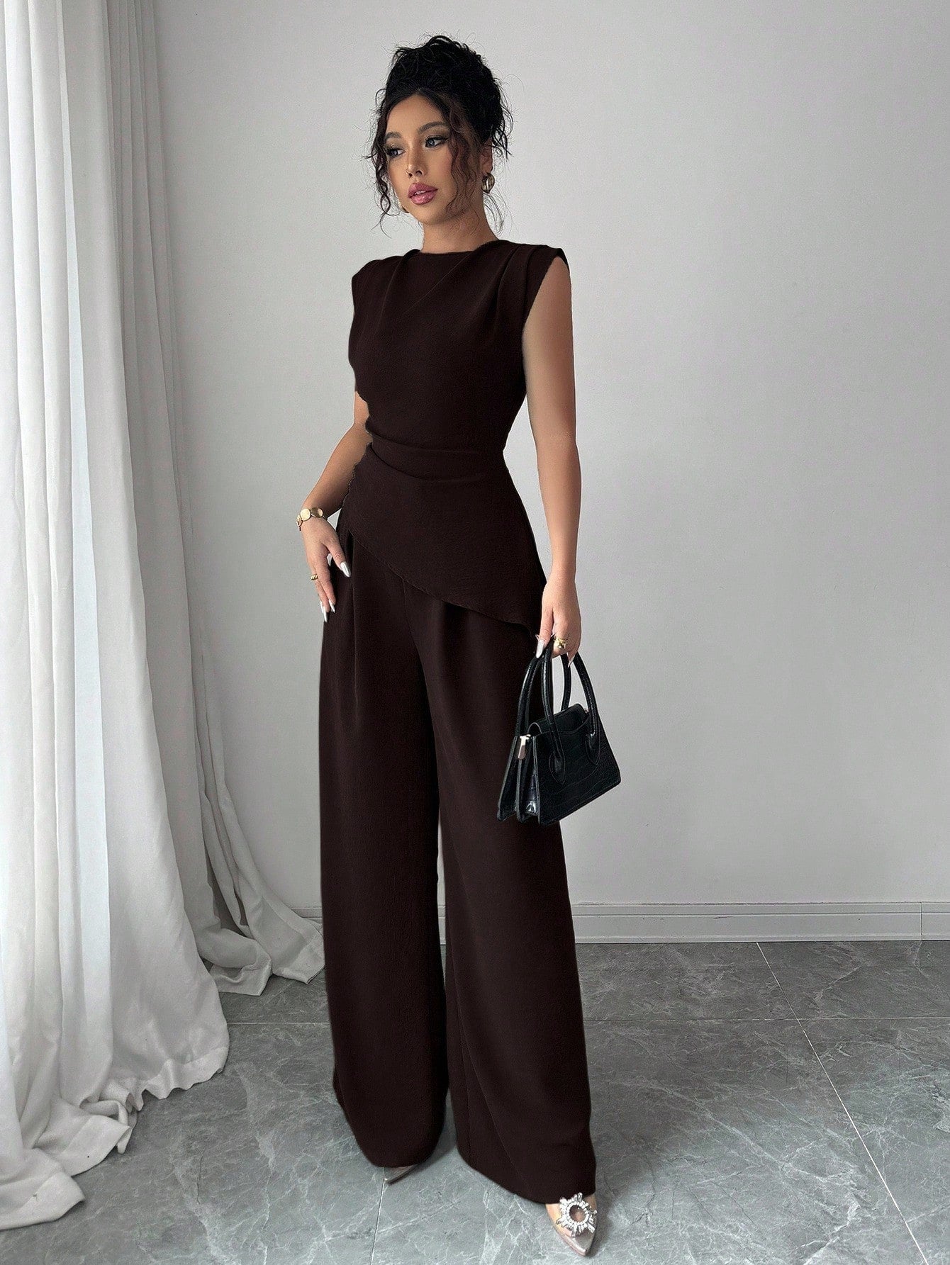 Conjunto Feminino Blusa Sem Decote e Calça Pantalona 