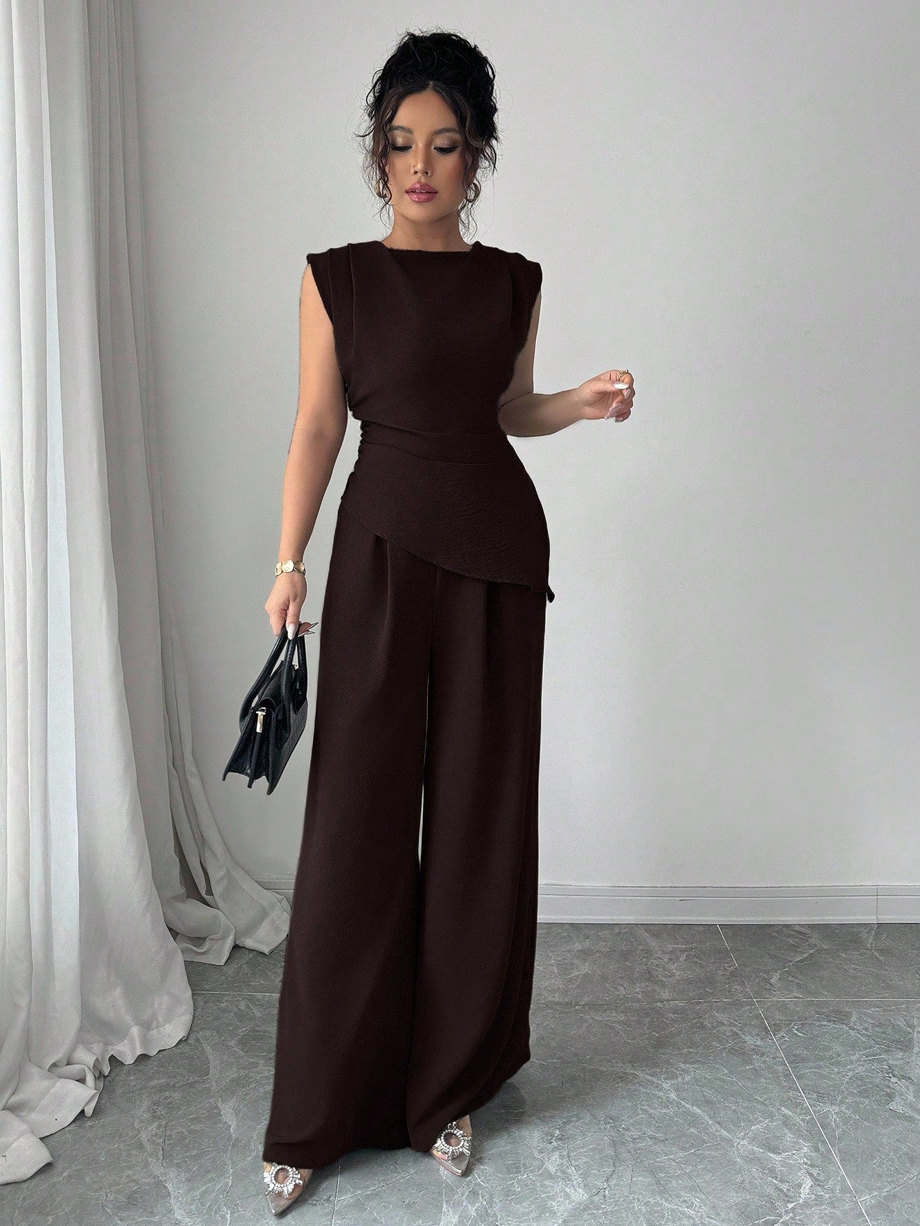 Conjunto Feminino Blusa Sem Decote e Calça Pantalona 