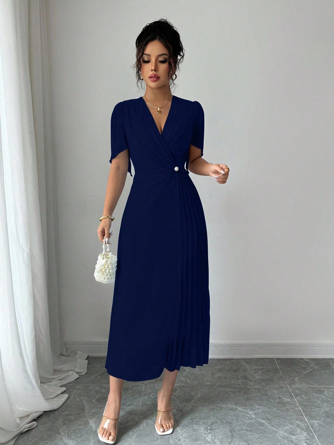 Vestido Elegante Midi Plissado de Cintura Franzida em Chiffon