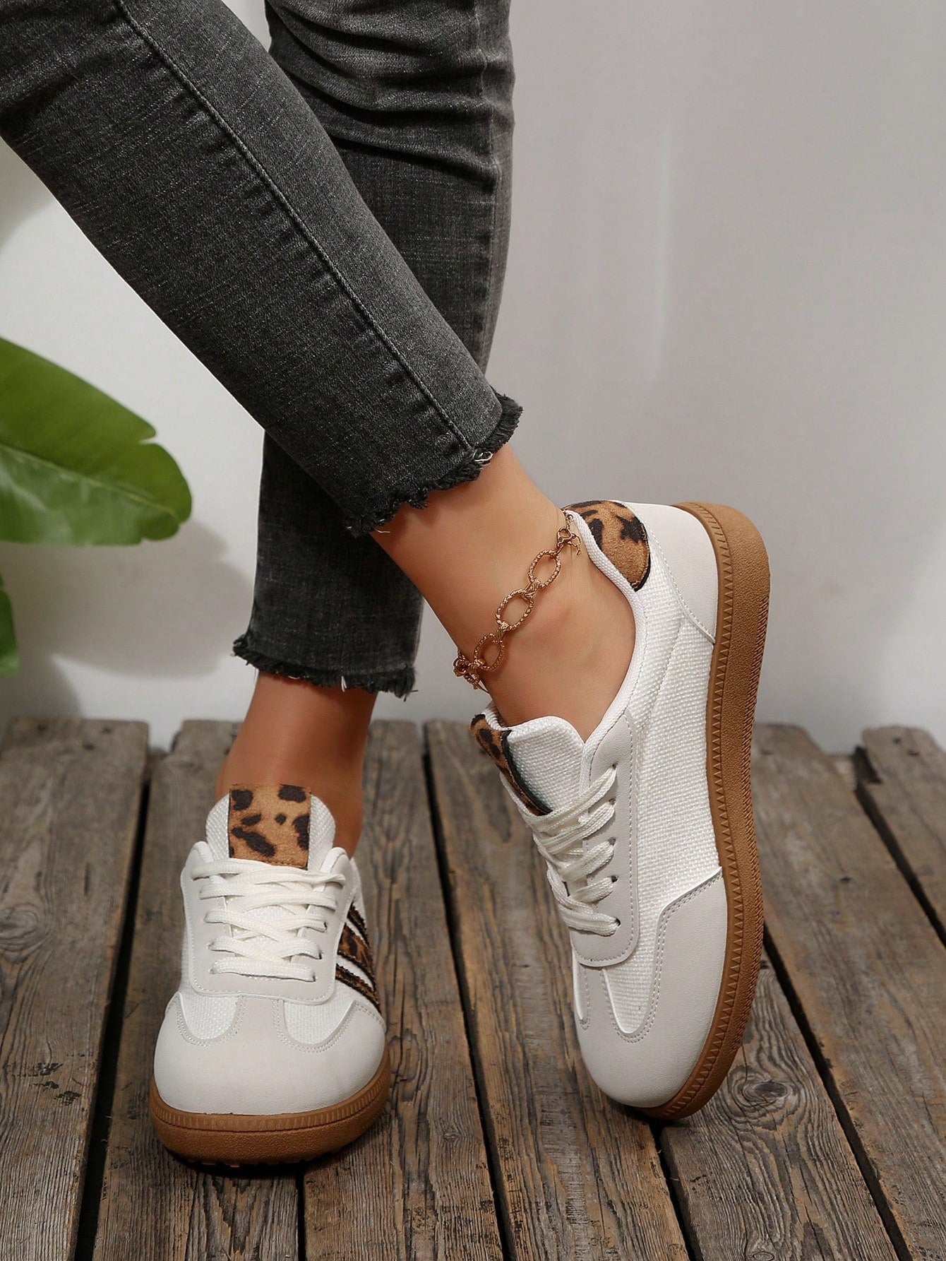 Tênis Feminino Sola Reta Casual com Cadarço